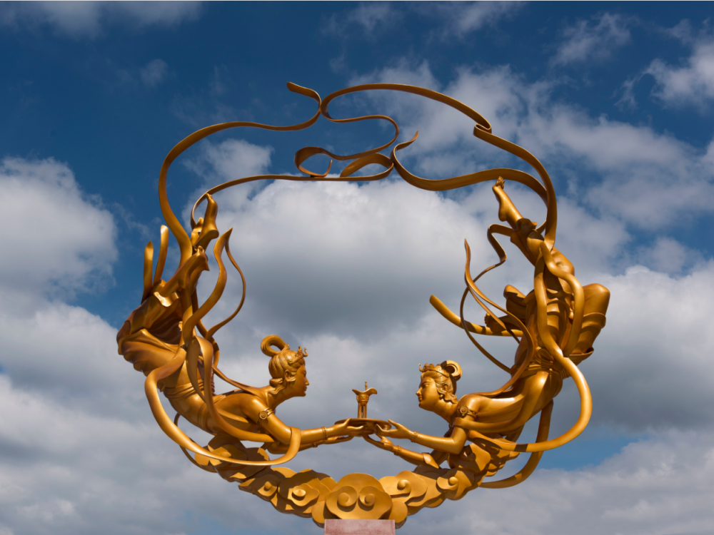 貴州茅臺機場飛天鑄銅雕塑