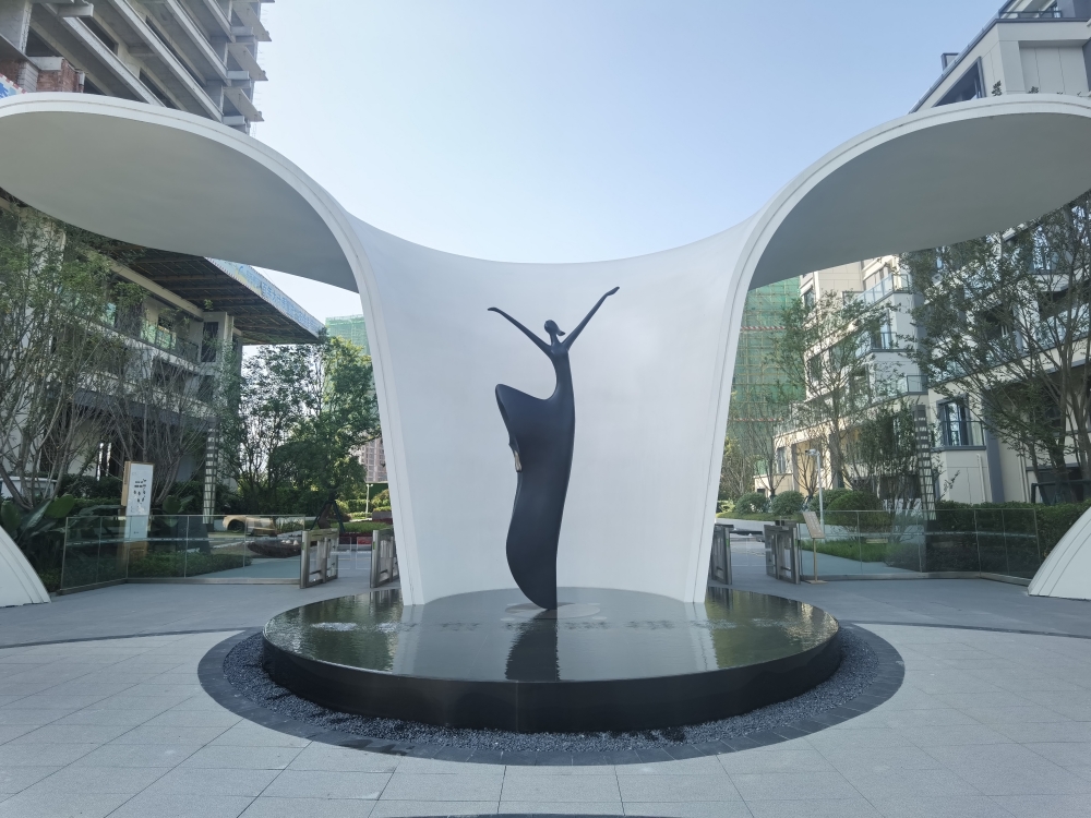 重慶南川澤京南樾府異形門廊