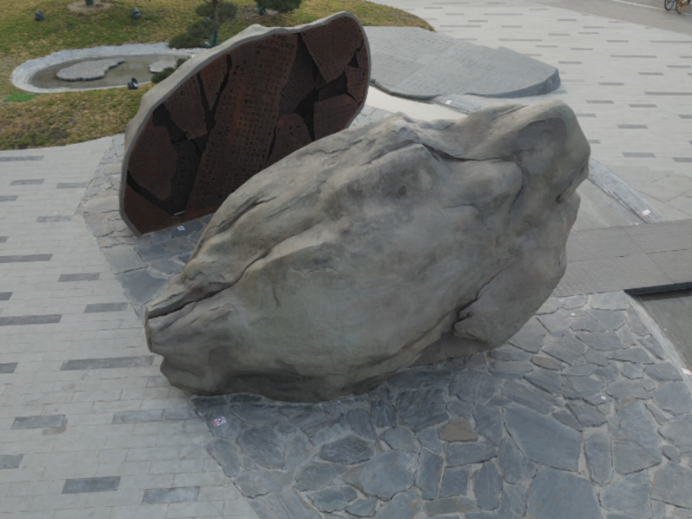 四川成都新華文軒不銹鋼雕塑